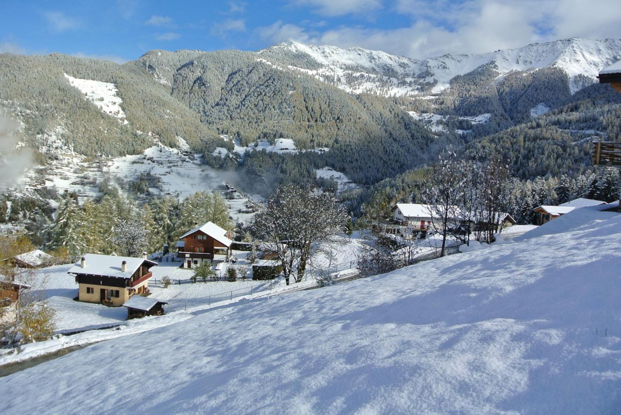 La Tzoum'Hostel La Tzoumaz Buitenkant foto