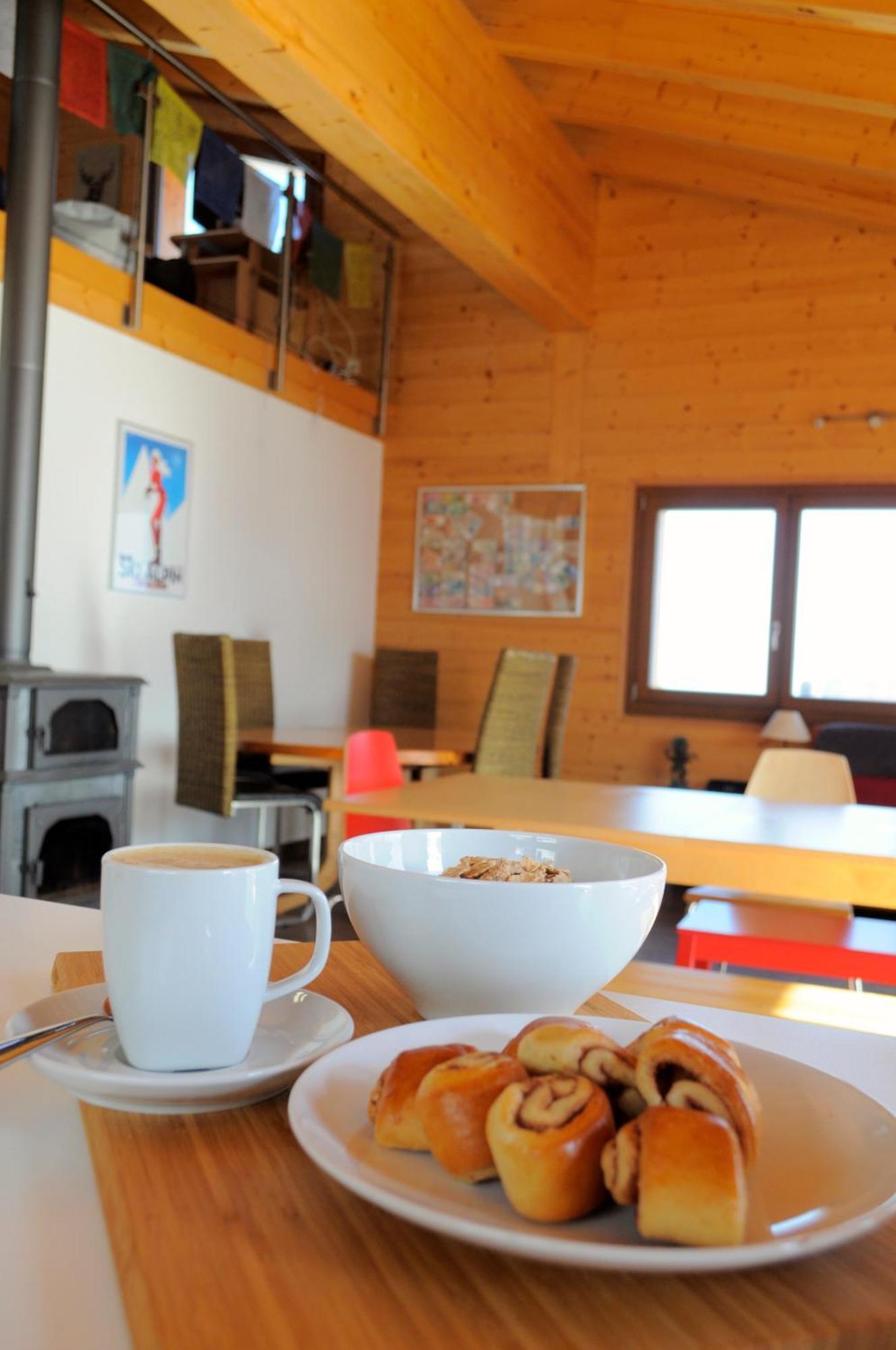 La Tzoum'Hostel La Tzoumaz Buitenkant foto